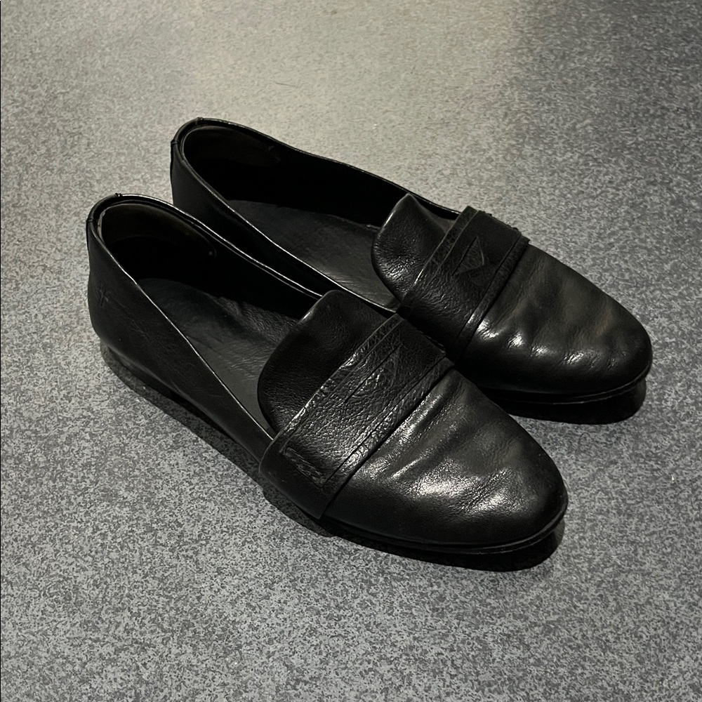Frye Black Leather Women’s Loafers